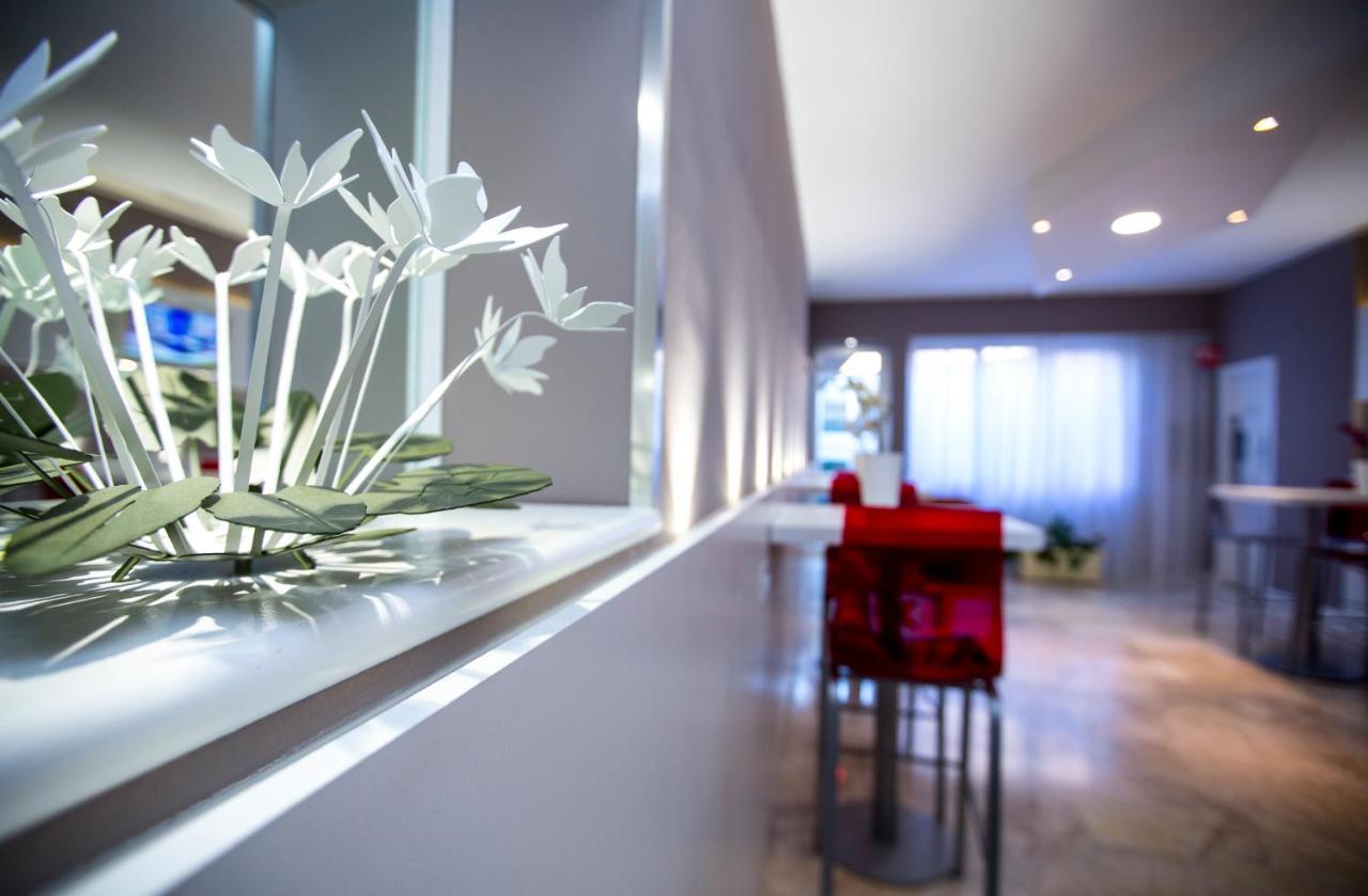 Agape Hotel Aa Hotels Milan Luaran gambar