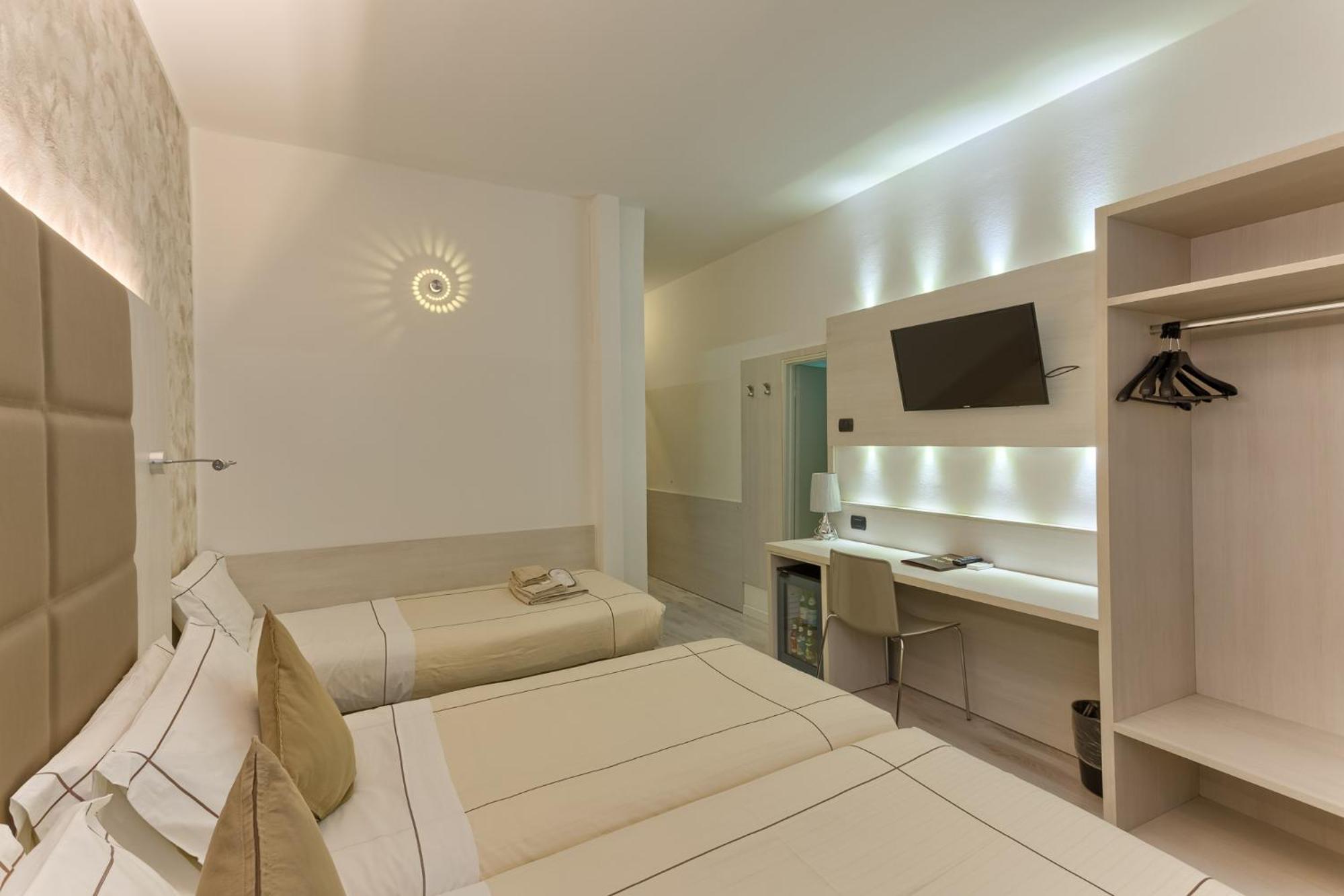 Agape Hotel Aa Hotels Milan Bilik gambar