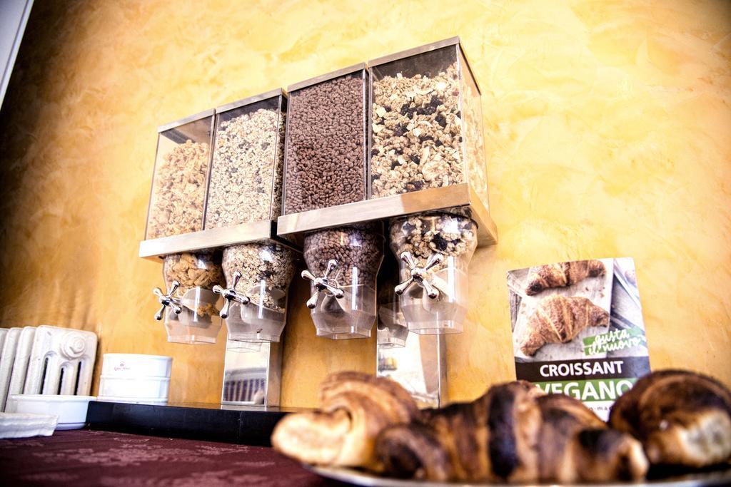 Agape Hotel Aa Hotels Milan Luaran gambar